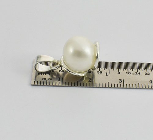 Dije de plata ley 0,950 con peso 2 gramos y perla natural de cultivo de 8 mm