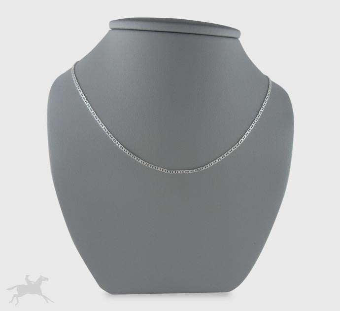 Cadena de plata ley 0,925 con peso 3,5 gramos. Diseño de eslabones "caracol".