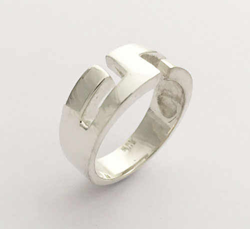 Anillo de plata ley