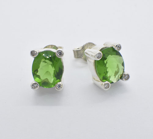 Aretes de plata con obsidianas verdes y circones