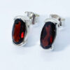 Aretes de plata ley 0,950 con granates naturales talla ovalada con facetas