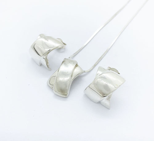 Set dije collar y aretes de plata ley 0,925