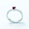 Anillo de plata con rubi creado