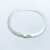 Pulsera de plata ley 0,925 y peso 4,7 gramos. Diseño plano y 5 mm de ancho.