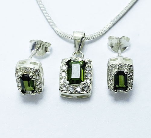 Set de aretes dije y cadena de plata con turmalinas