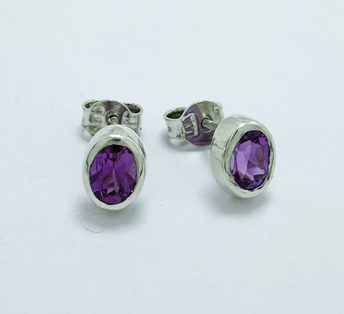 Aretes de plata con alejandritas